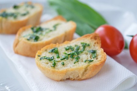 Bärlauch Crostini
