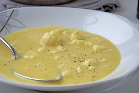 Blumenkohlsuppe mit Curry
