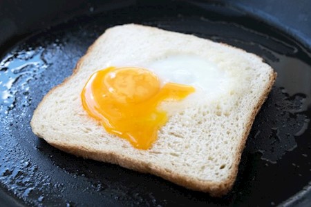 Ei im Toast