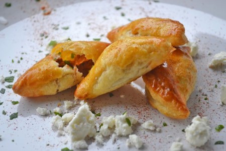Empanadillas mit Schafskäse