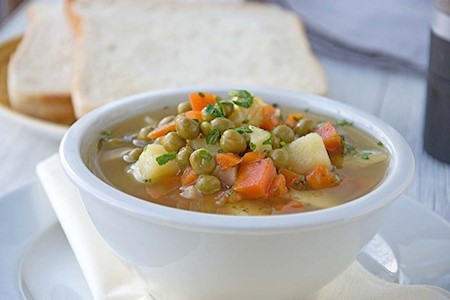 Gemüsesuppe mit Speck