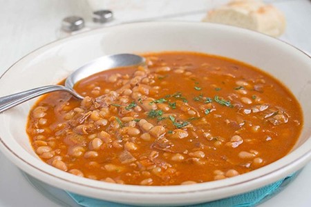 Griechische Bohnensuppe