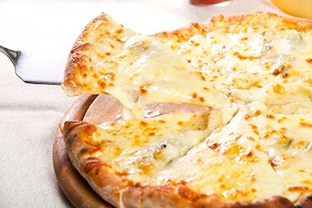 Käsepizza