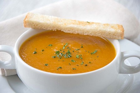 Kalte Limonen Rüebli Suppe
