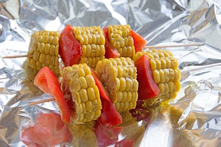 Mais Paprikaspiess gegrillt