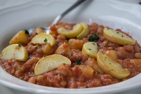Pastinaken Bohnen Pfanne mit gebratenen Äpfeln