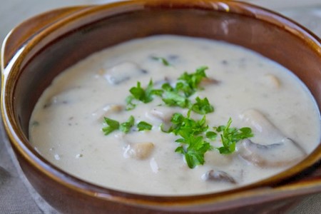 Pilzsuppe mit Rahm