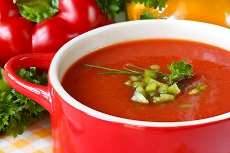 Rote Peperonisuppe
