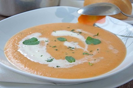 Rüeblisuppe mit Koriander