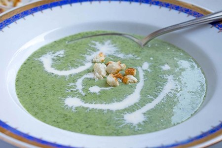 Spinatcremesuppe mit Kokosmilch