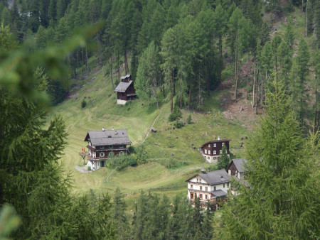 Val Zuort
